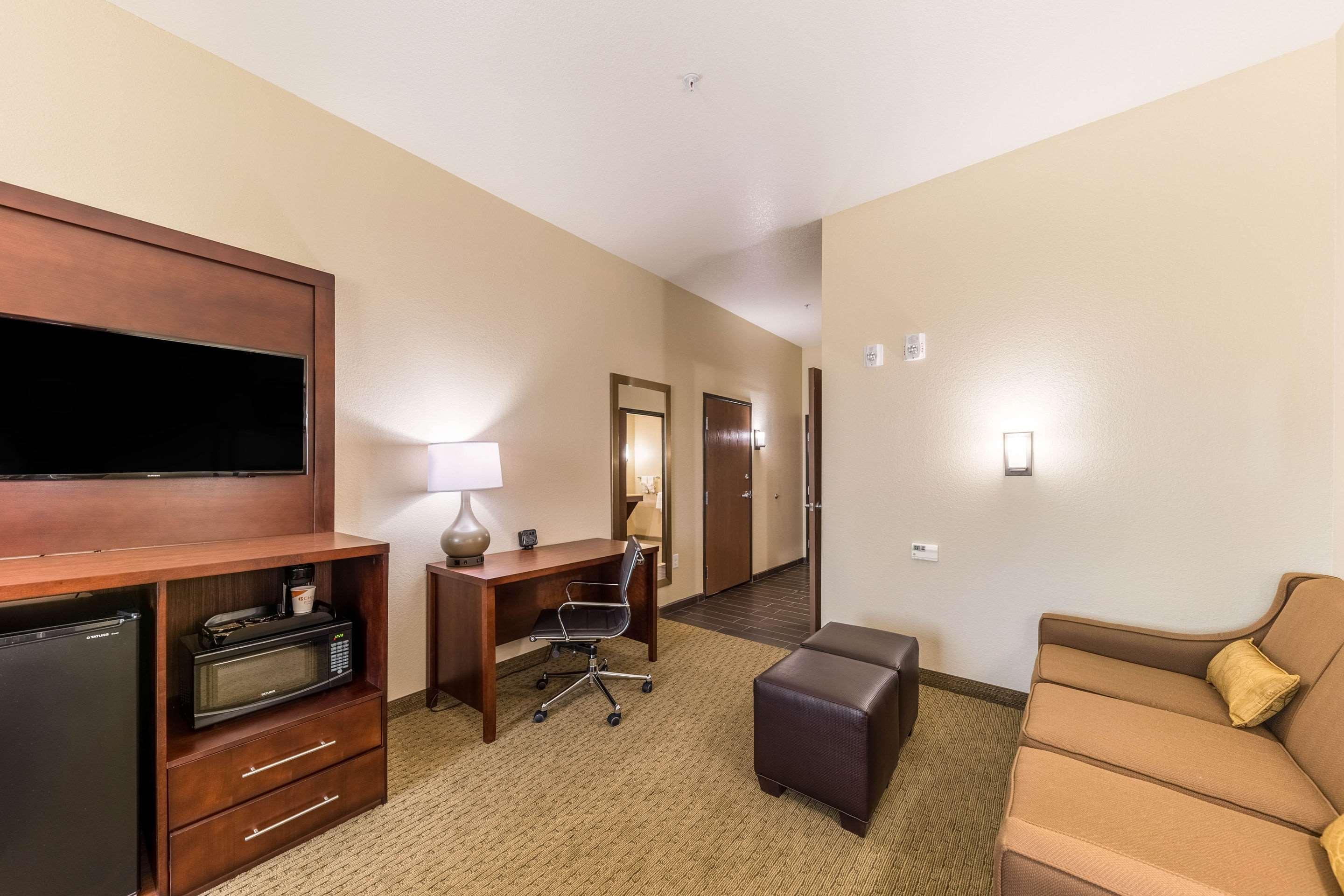 Comfort Suites Grand Prairie - Arlington North Ngoại thất bức ảnh