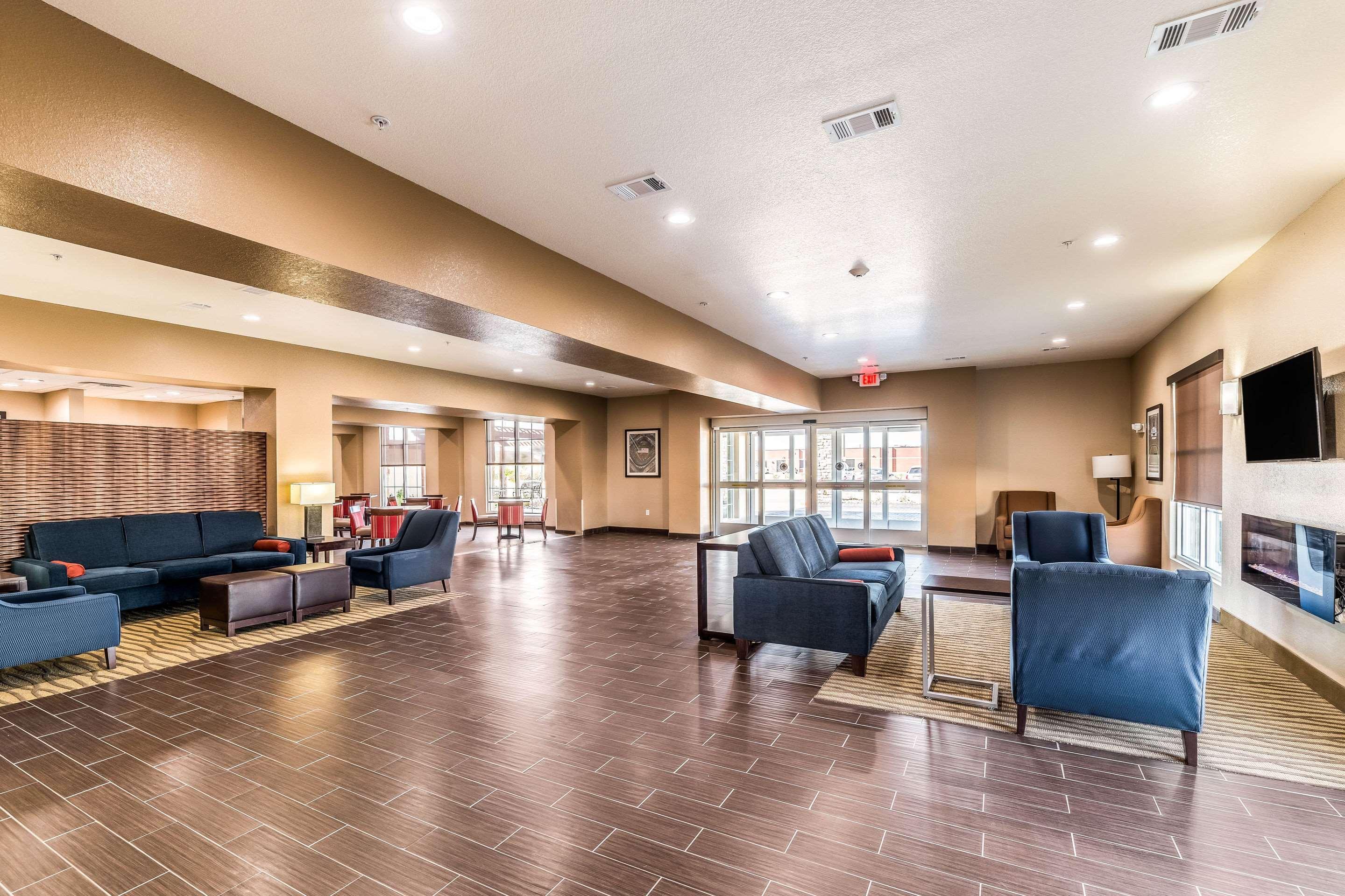 Comfort Suites Grand Prairie - Arlington North Ngoại thất bức ảnh