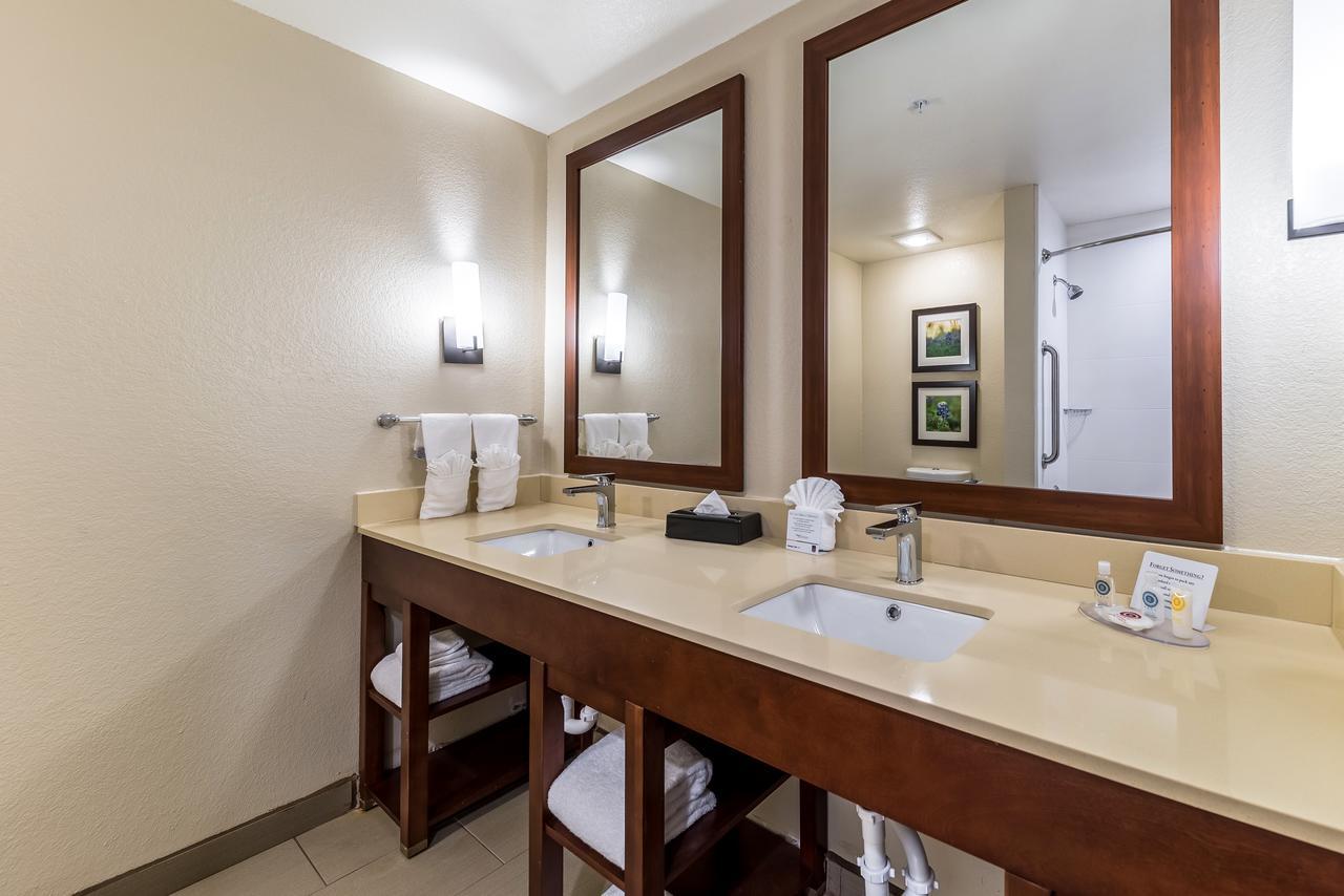 Comfort Suites Grand Prairie - Arlington North Ngoại thất bức ảnh